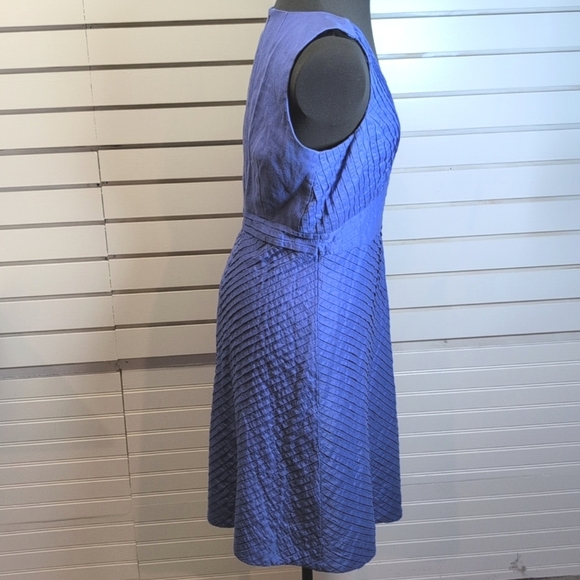 J. Crew Pleated A Line Sleeveless Blue Chevron Blue Cotton Dress, size 10 NWT - Picture 5 of 12